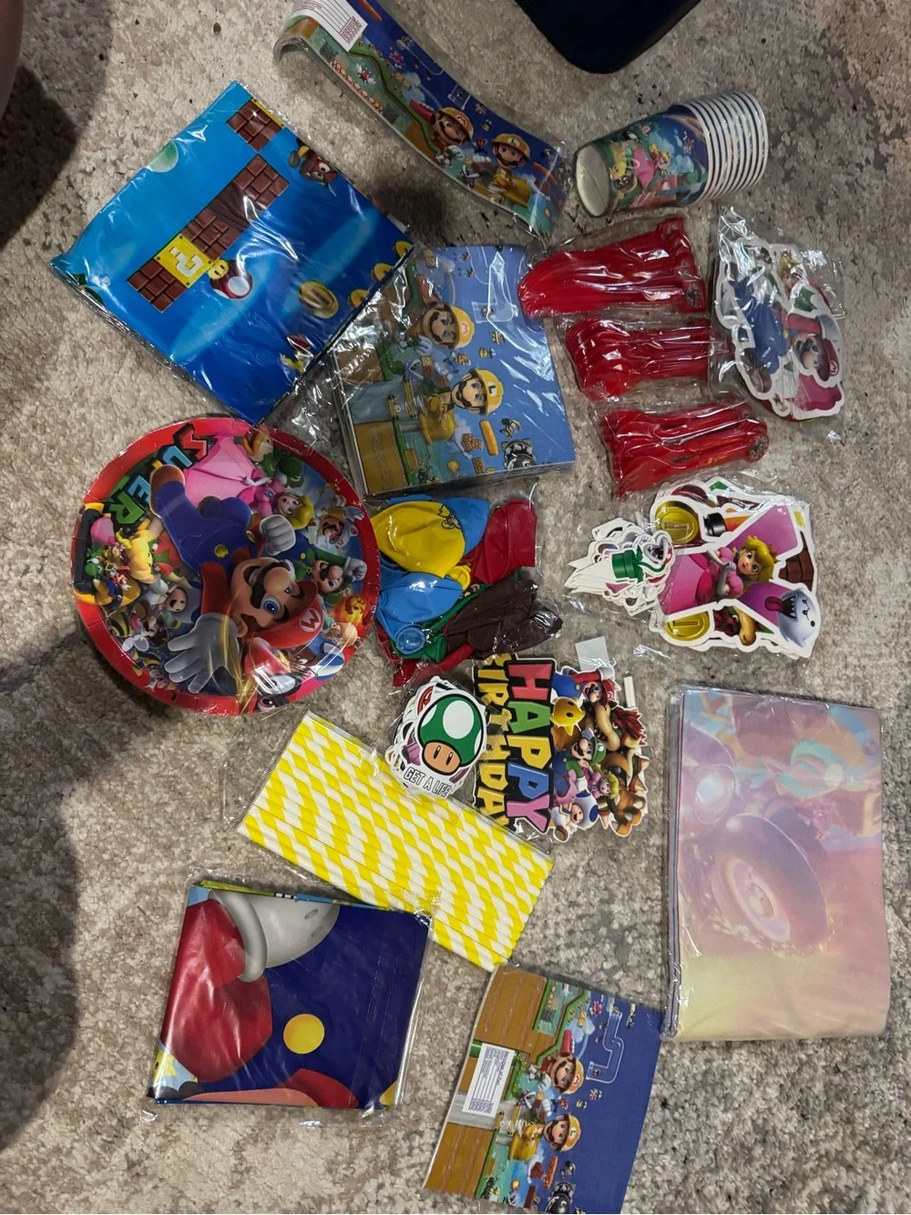 Super Mario misc party supplies